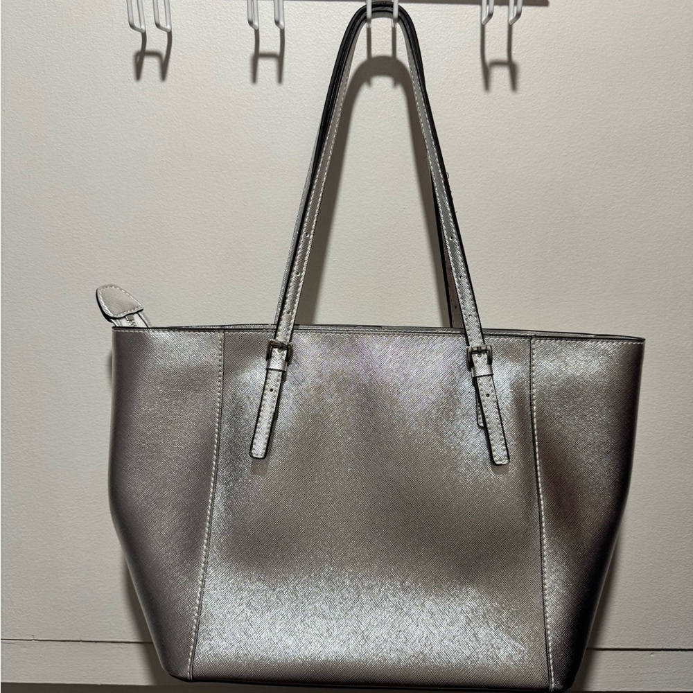 GUESS Metallic Silver Tote - Picture 3 of 6
